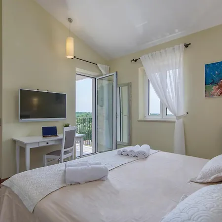 5 Star Luxury With Wellness And Sea View Vila *