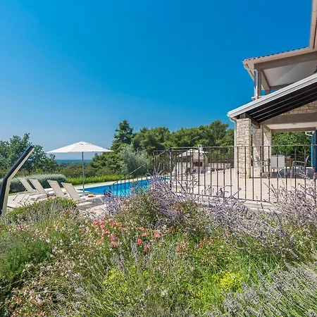 5 Star Luxury With Wellness And Sea View *